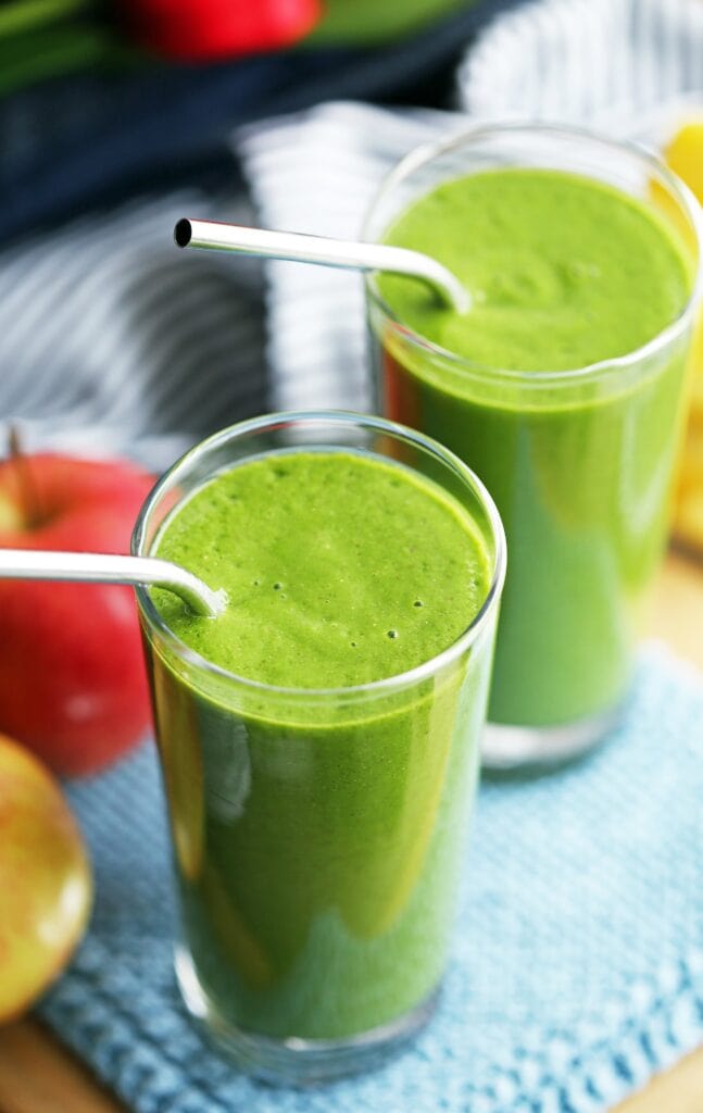 Kale Pineapple Chia Smoothie - Yay! For Food